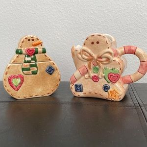 Pfaltzgraff Crafty Christmas Sugar Bowl & Creamer Set